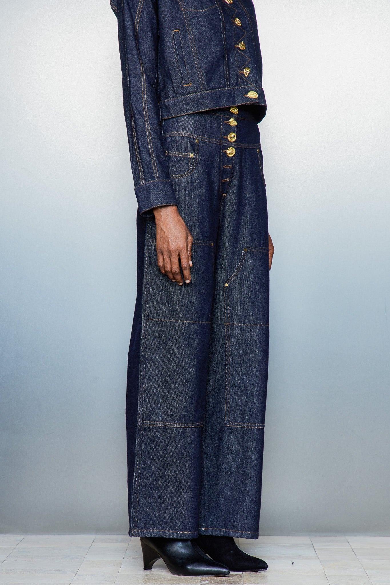 Cass Düğmeli Düz Kot Pantolon