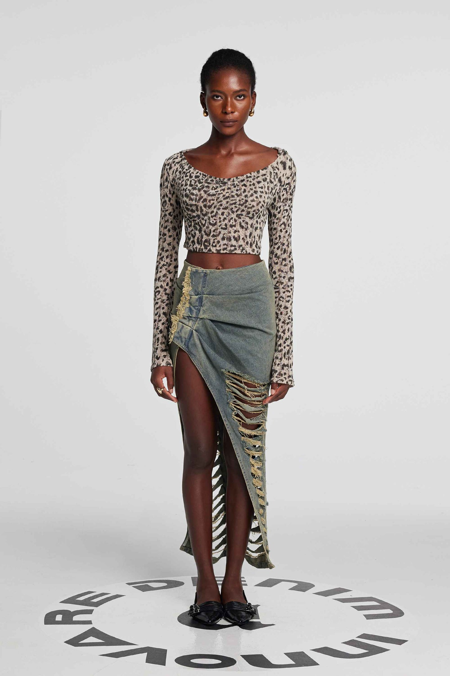 Delta Uzun Kollu Leopar Yırtık Crop Top