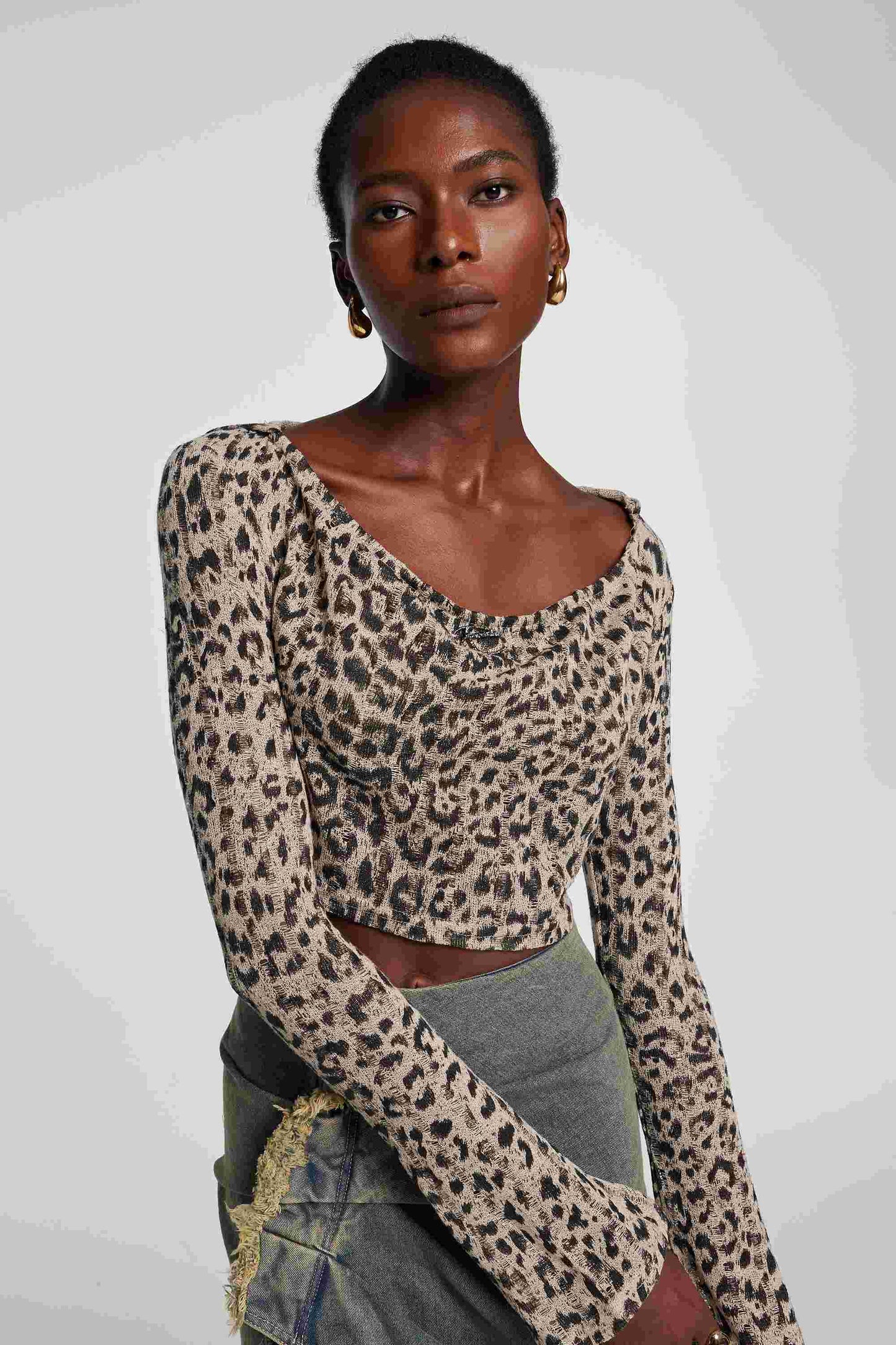 Delta Uzun Kollu Leopar Yırtık Crop Top