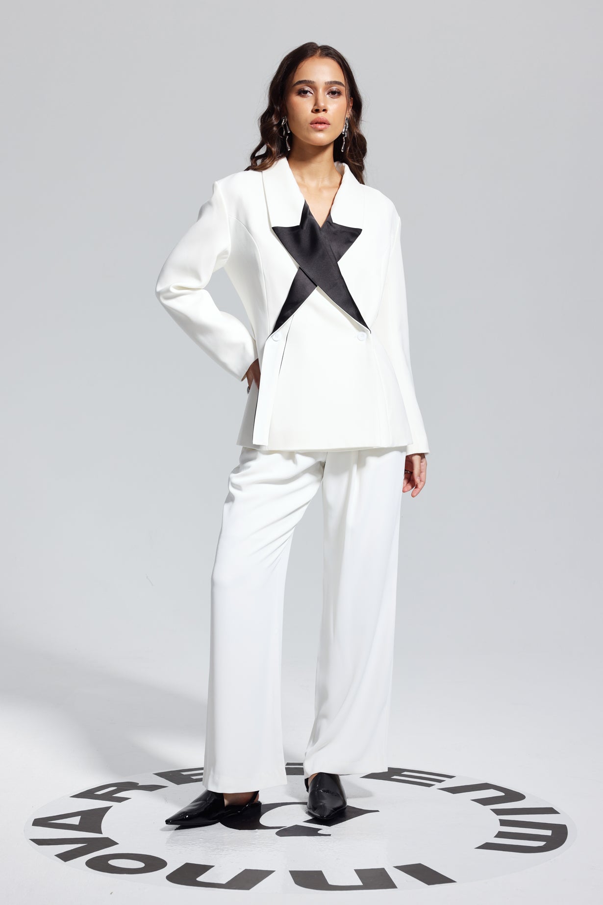 Lidia Yıldız Asimetrik Blazer
