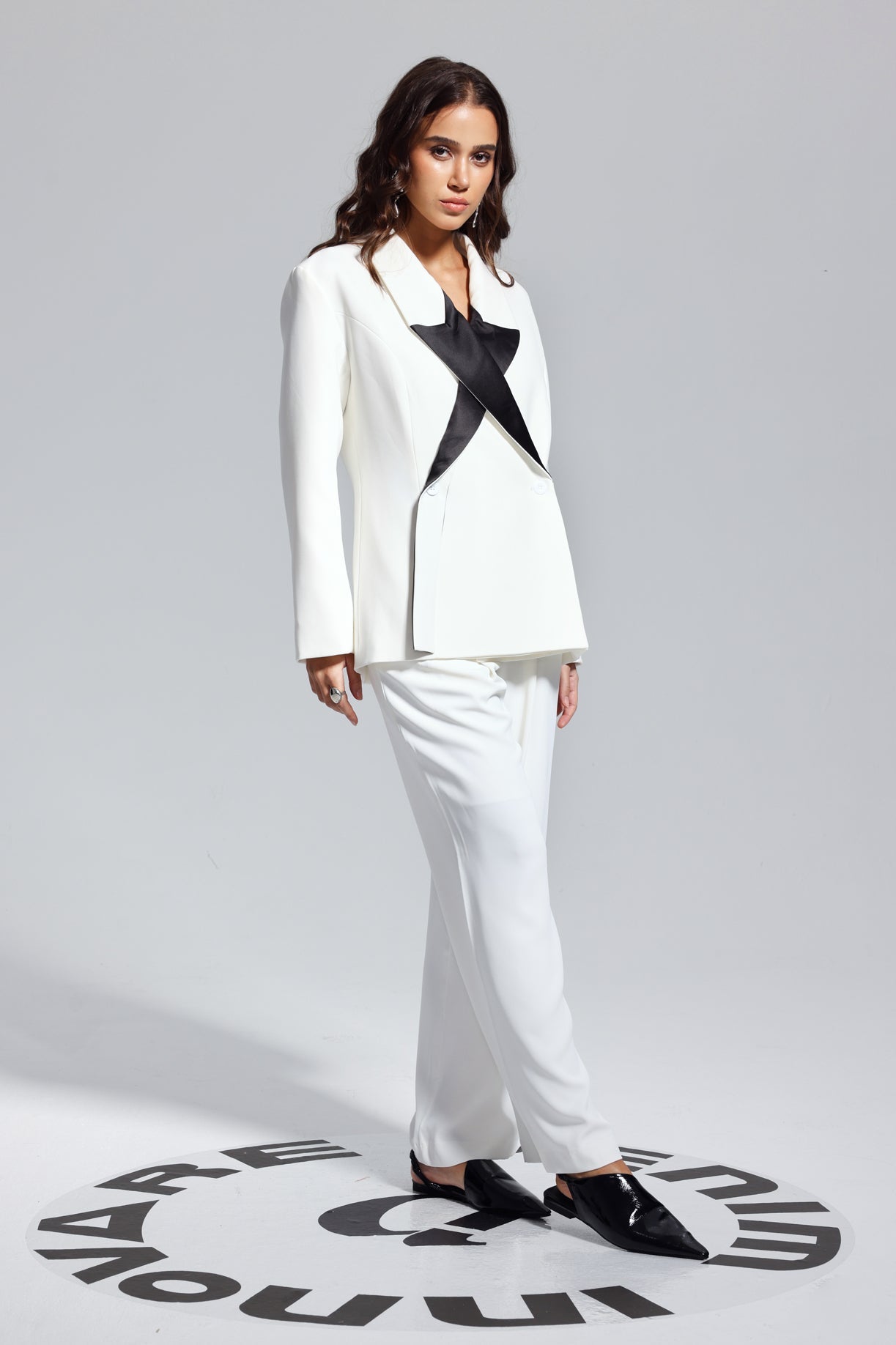 Lidia Yıldız Asimetrik Blazer