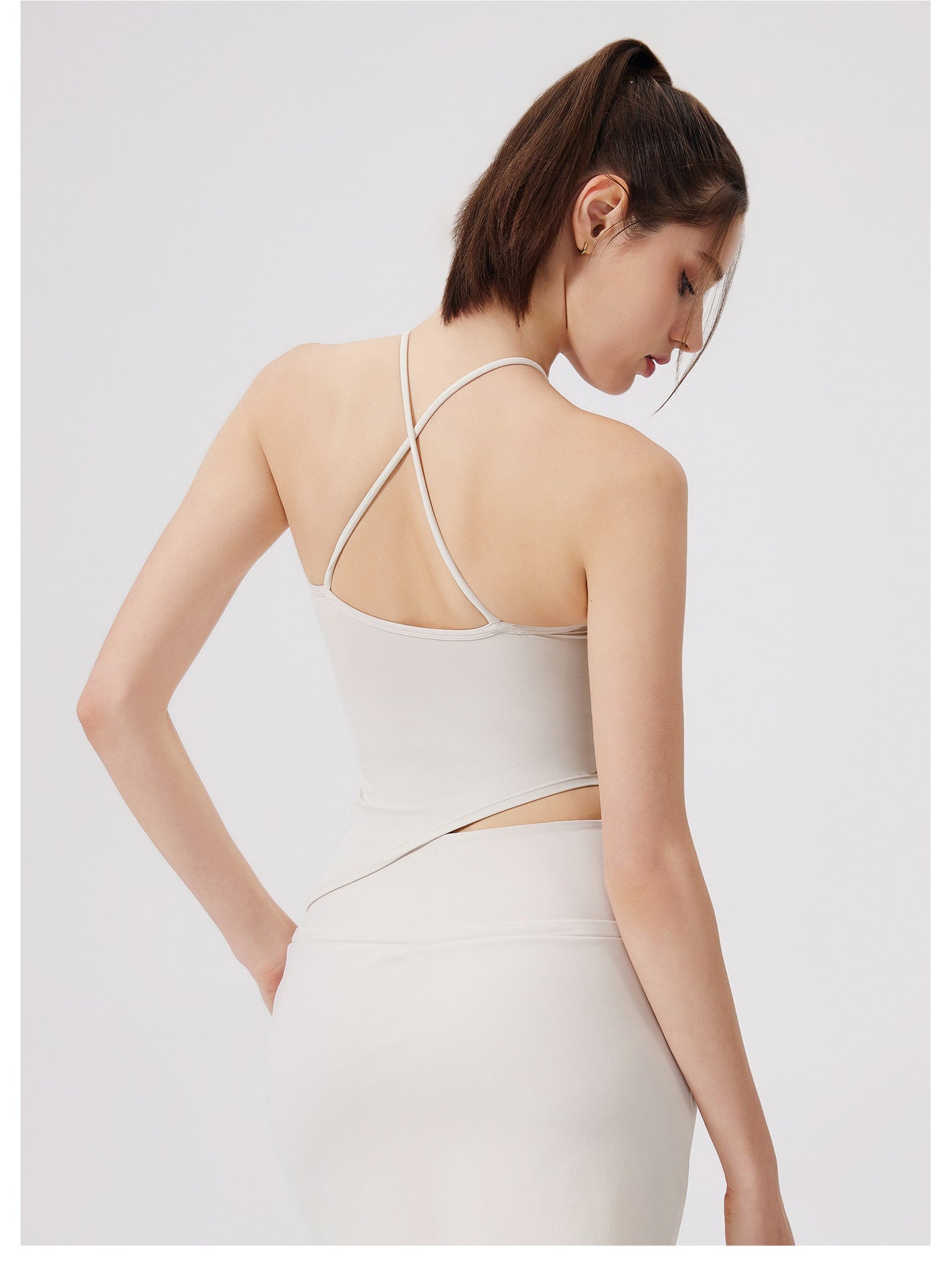 Asimetrik Halter Kısa Üst