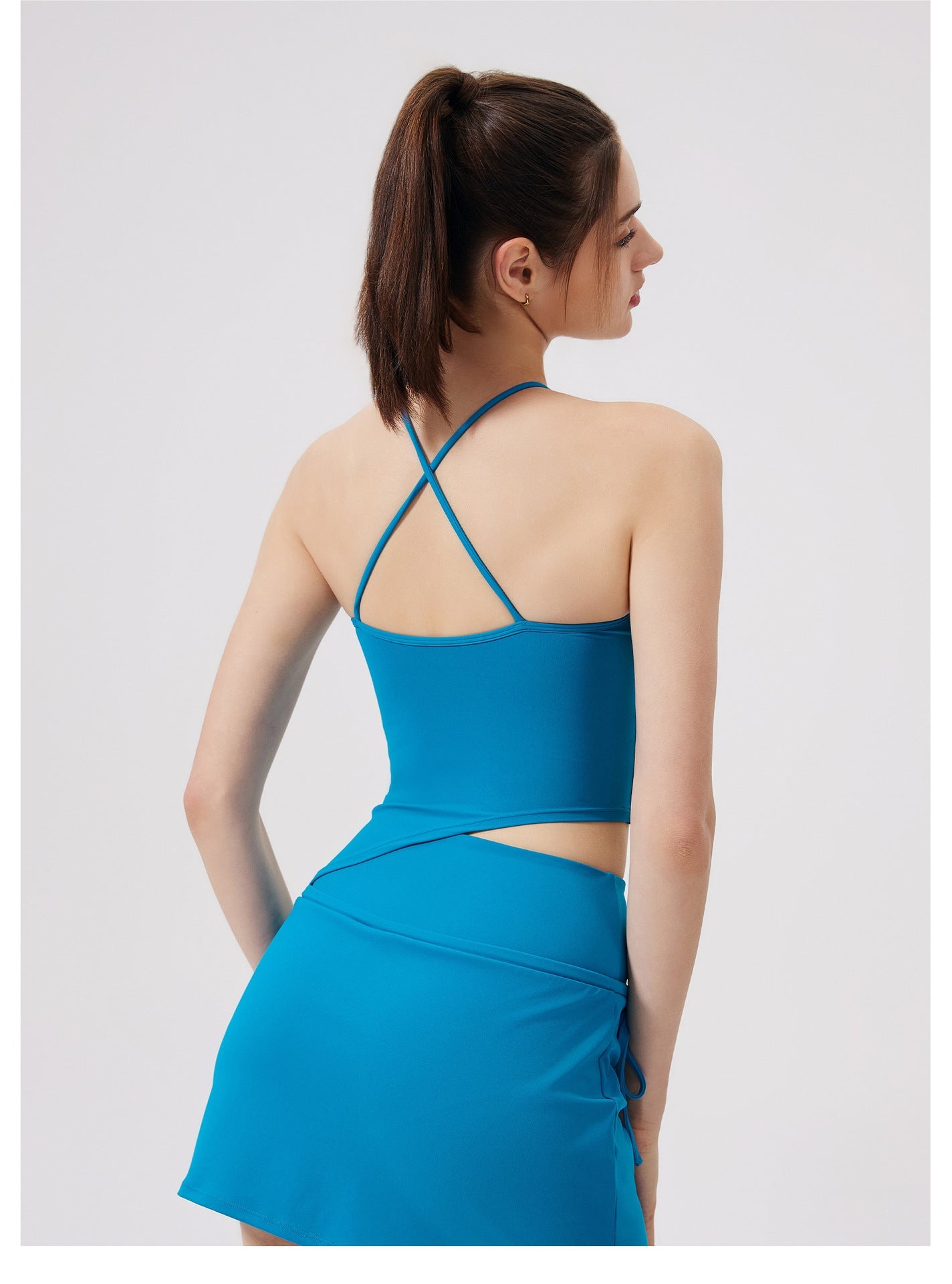 Asimetrik Halter Kısa Üst