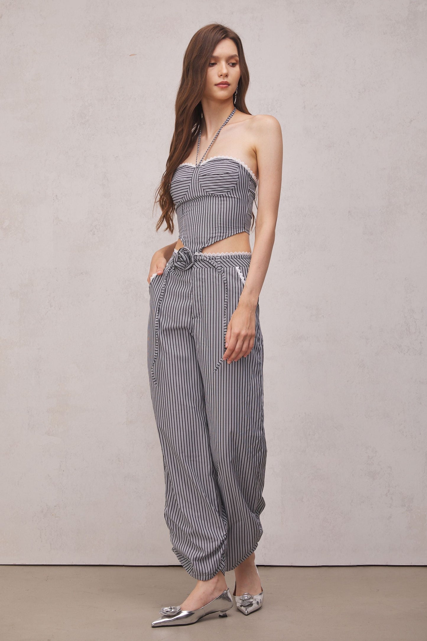 Amaia Çiçek Çizgili Bağcıklı Üst