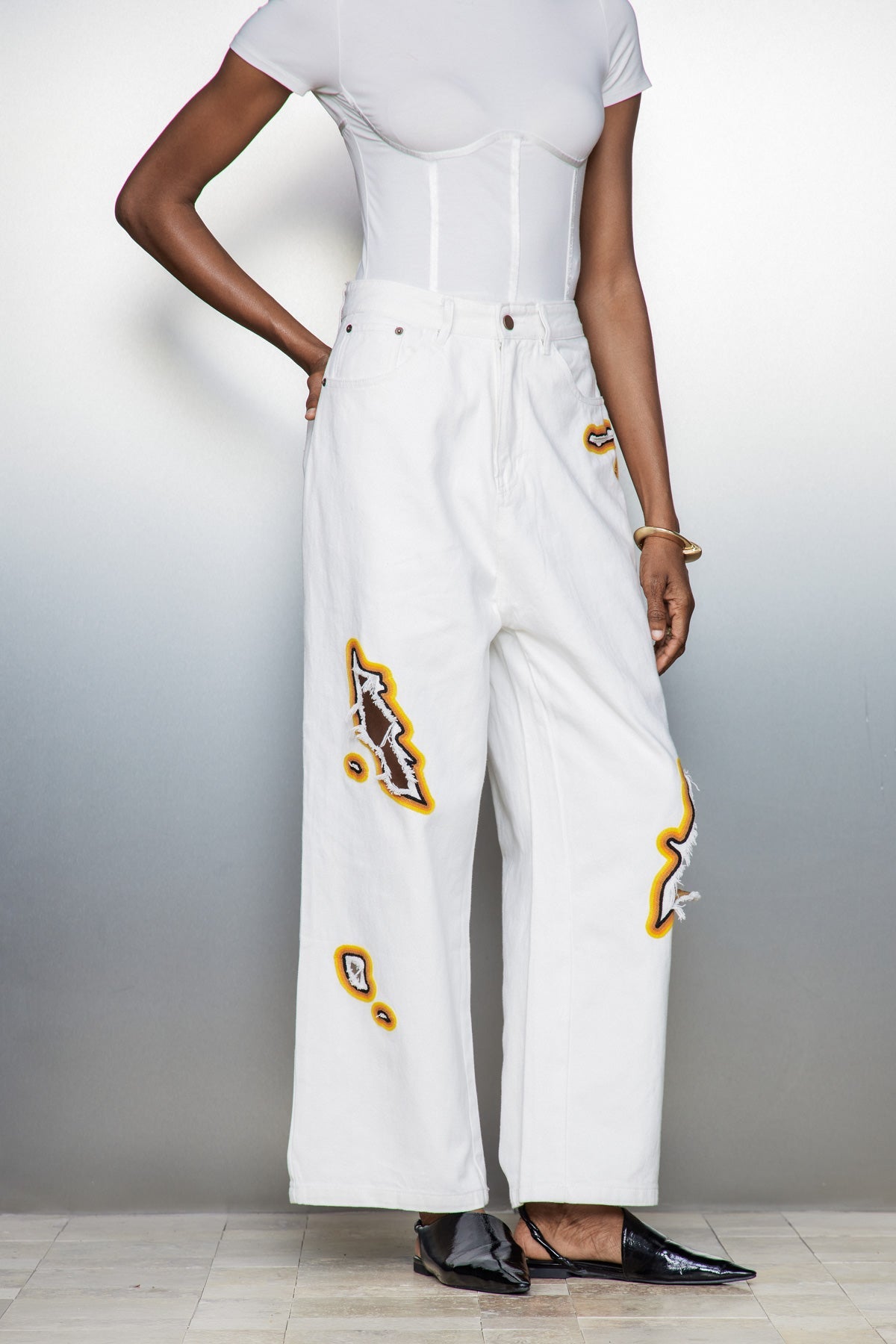 Billie Beyaz Kesimli İşlemeli Kot Pantolon