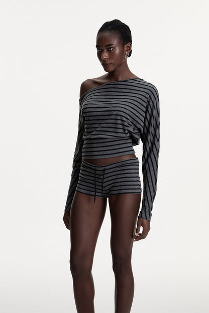 Connla Asimetrik Çizgili Şort Takımı