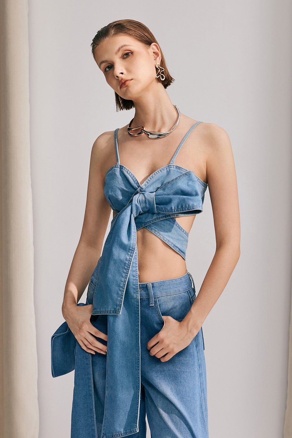 Khalani Fiyonklu Bağcıklı Denim Üst