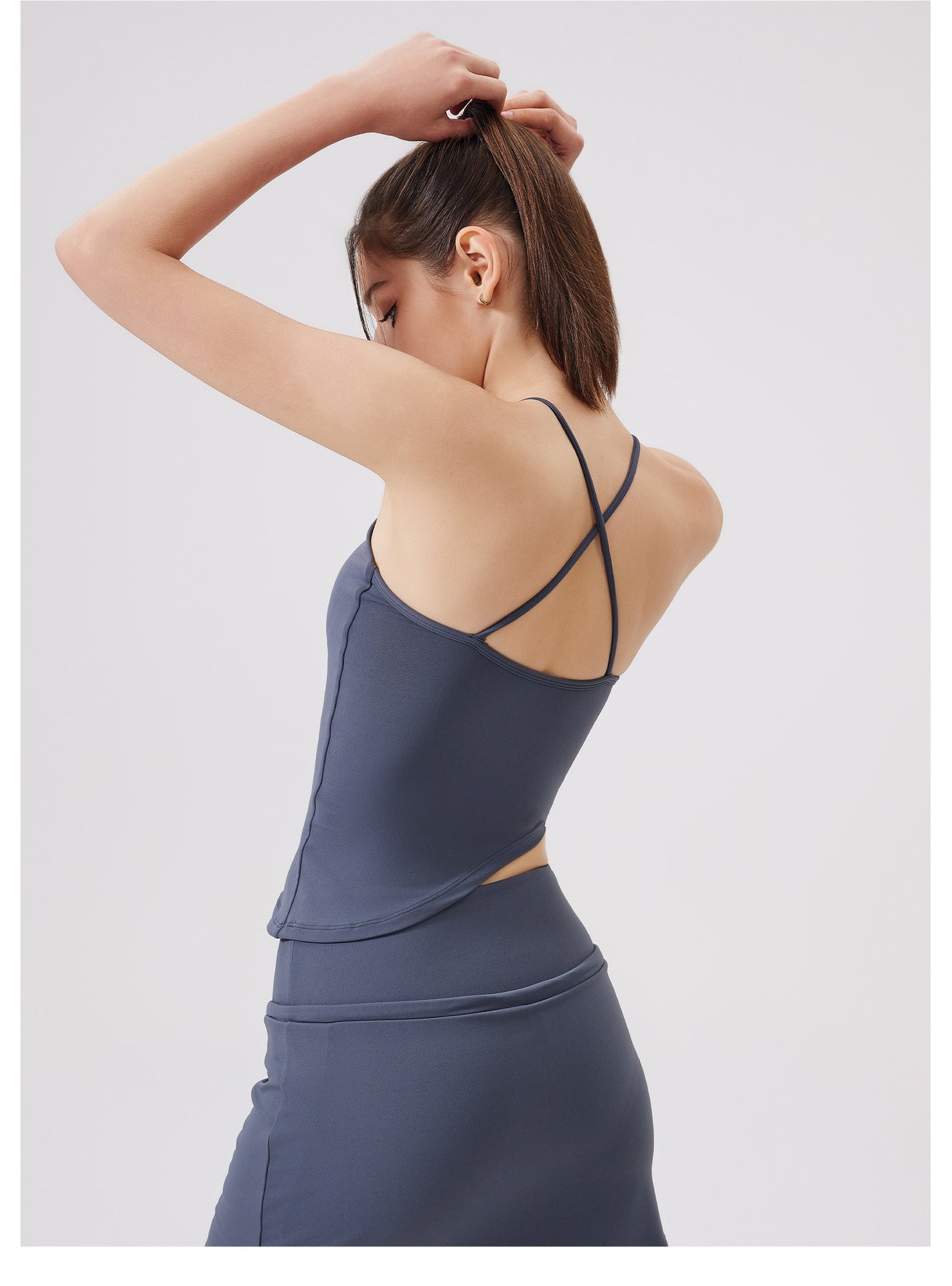 Asimetrik Halter Kısa Üst